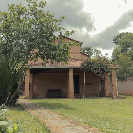 Em Tiradentes, Minas Gerais, Casa Tipica E Espacosa Em Terreno Arborizado Exteriér fotografie