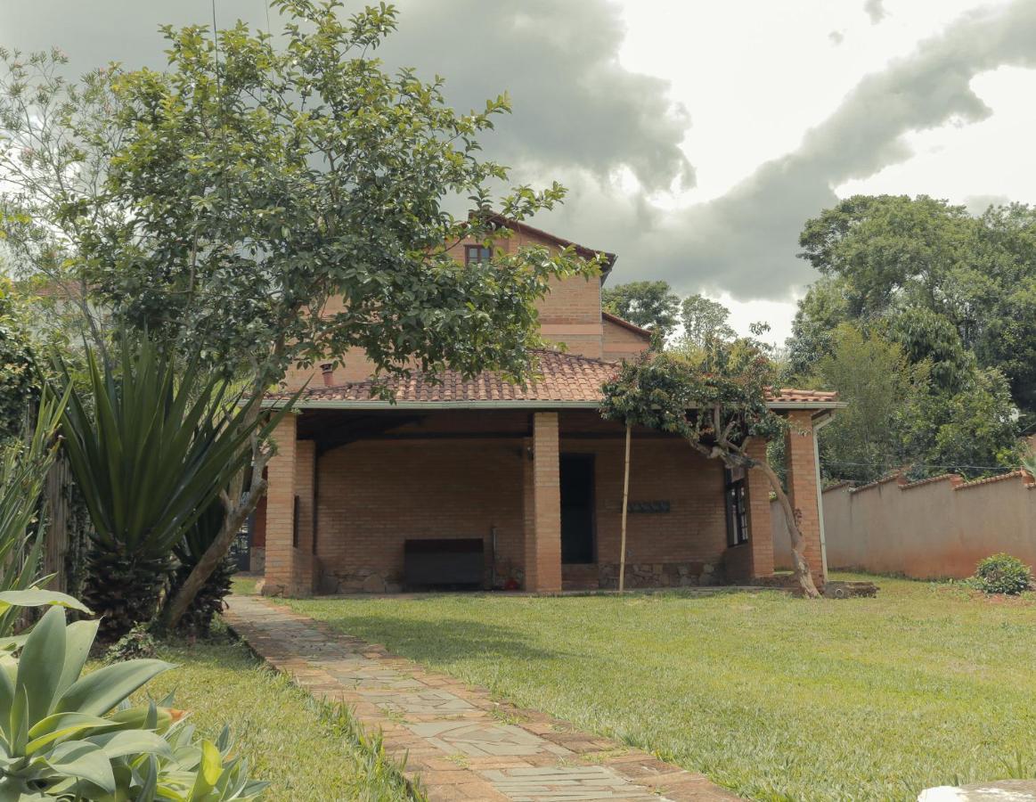 Em Tiradentes, Minas Gerais, Casa Tipica E Espacosa Em Terreno Arborizado Exteriér fotografie
