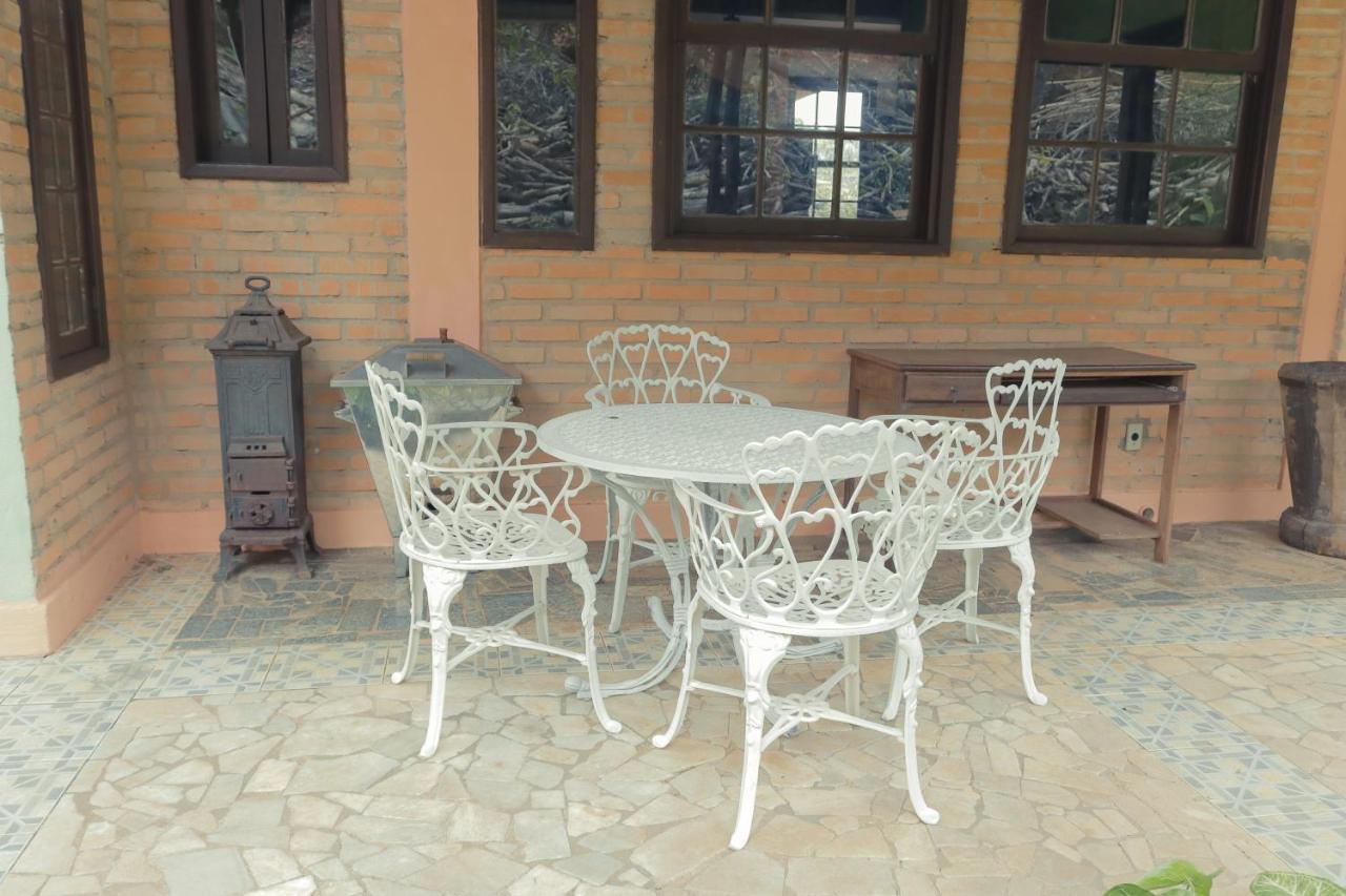 Em Tiradentes, Minas Gerais, Casa Tipica E Espacosa Em Terreno Arborizado Exteriér fotografie
